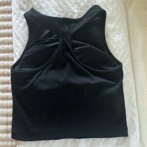 Like new Mono B Crop Ribbed Black Twist Back Tank size Medium